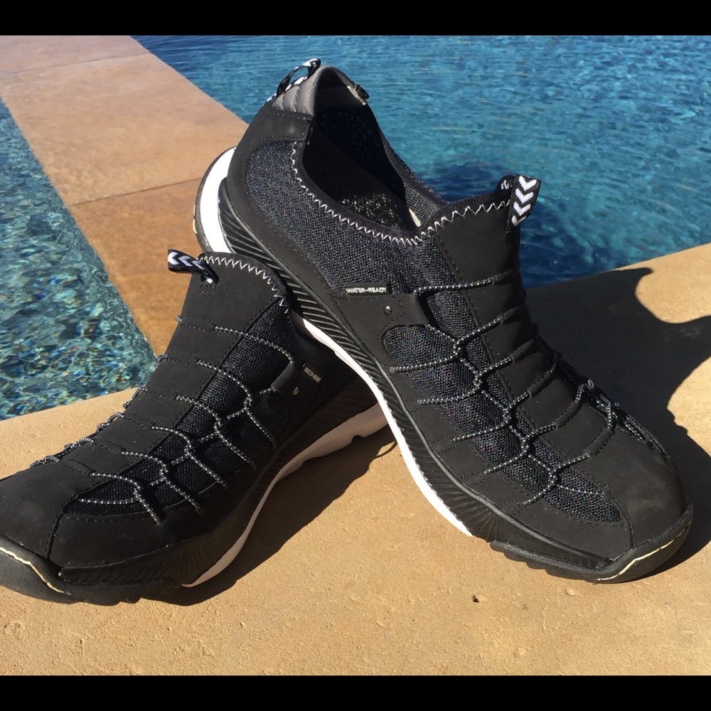 Jambu ‘Sparrow’ slip-on sneakers